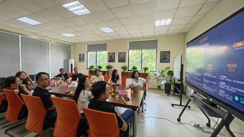 蘇州新一代企業家商會走進依斯倍 (2)