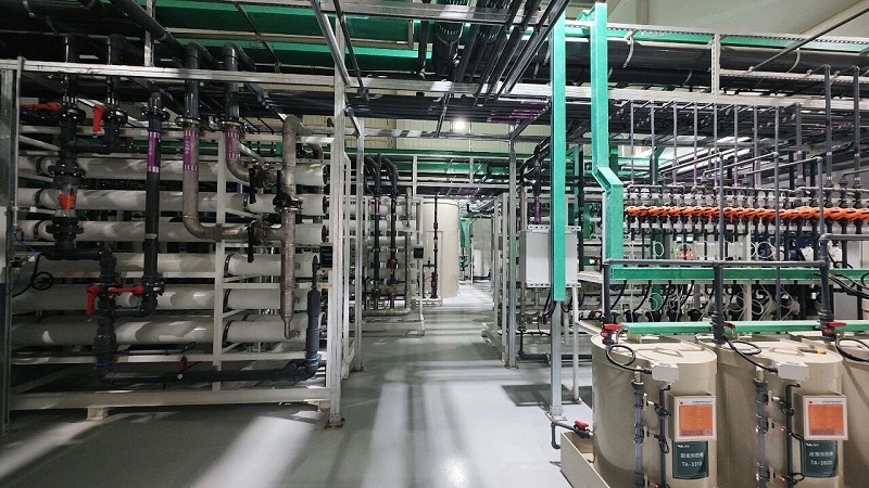 依斯倍受邀出席蘇州市新型工業(yè)化推進(jìn)會(huì)暨“AI+制造”創(chuàng)新發(fā)展大會(huì) (5)